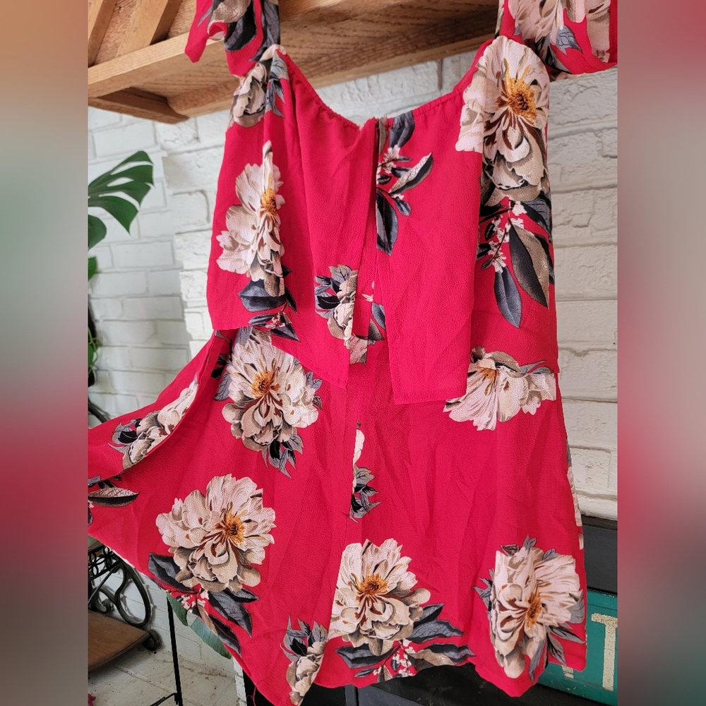 Missguided Red Floral Crepe Overlay Bardot Playsuit Womens Size 10 NWT - Picture 6 of 8